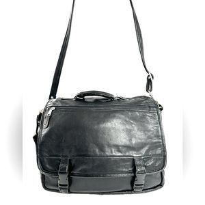 Canyon Outback Leather Goods Black Leather Large Messenger Bag Zip Around